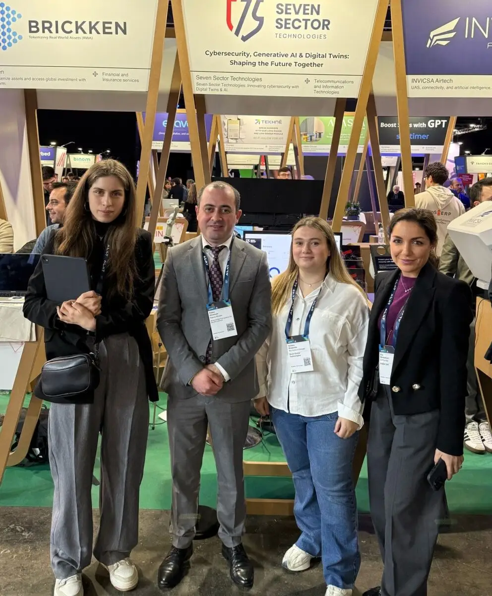 Equipo seven Sector en Congreso