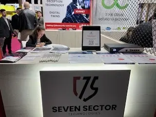 Equipo seven Sector en Feria